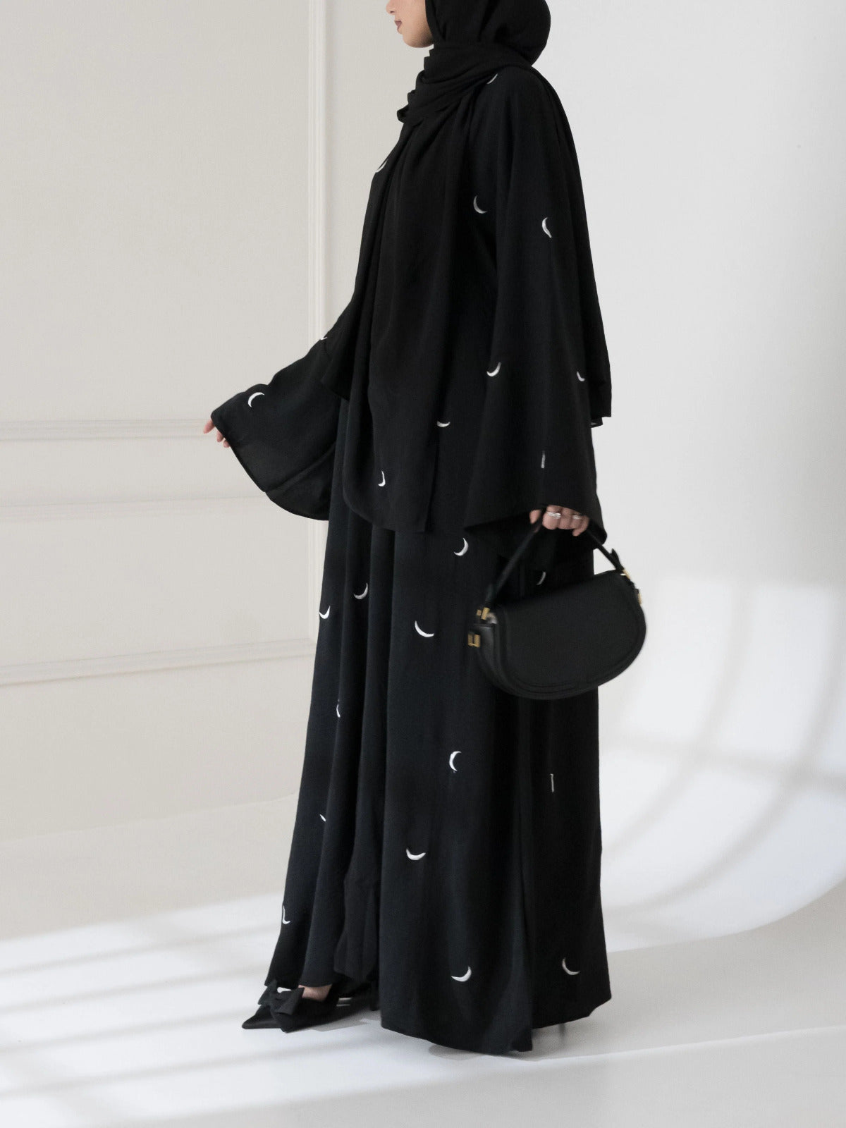 Moon Embroidered Abaya with stoller 2PCs